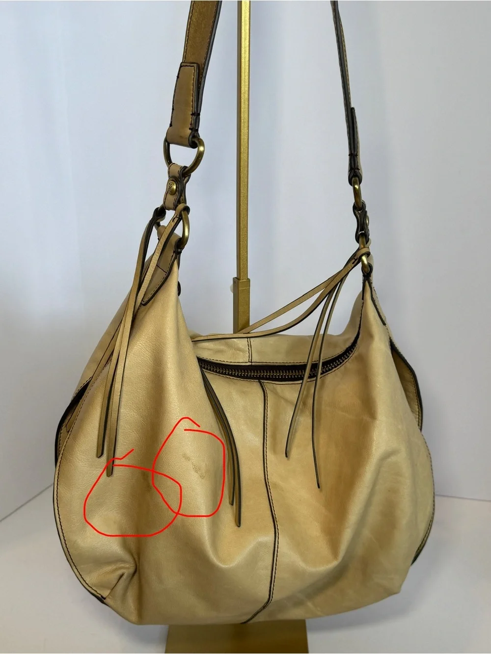 HOBO International Marley Leather Shoulder Bag Cream Slouchy Boho Vintage